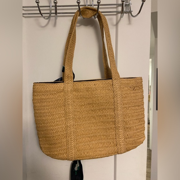 Draper James Tote - Picture 2 of 4